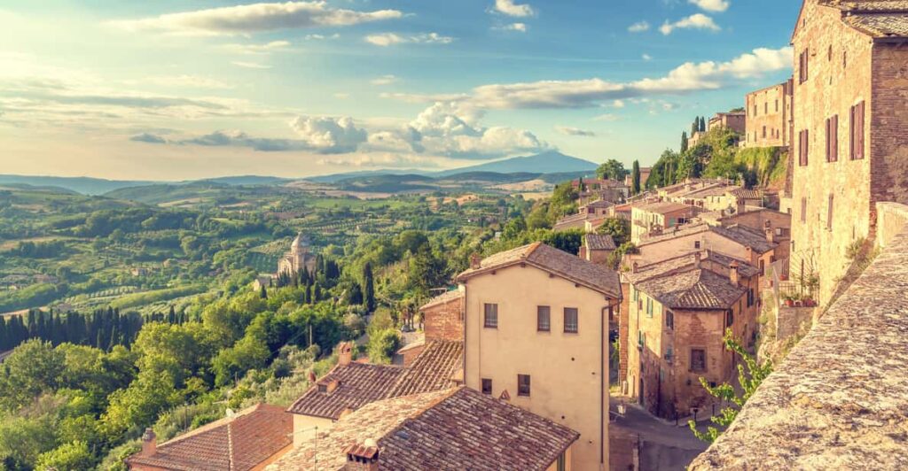 From Rome: Tuscany, Montepulciano Tour with Wine & Lunch