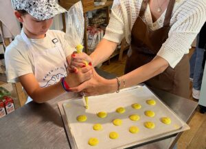 Fun Macaron Class for Families in Paris