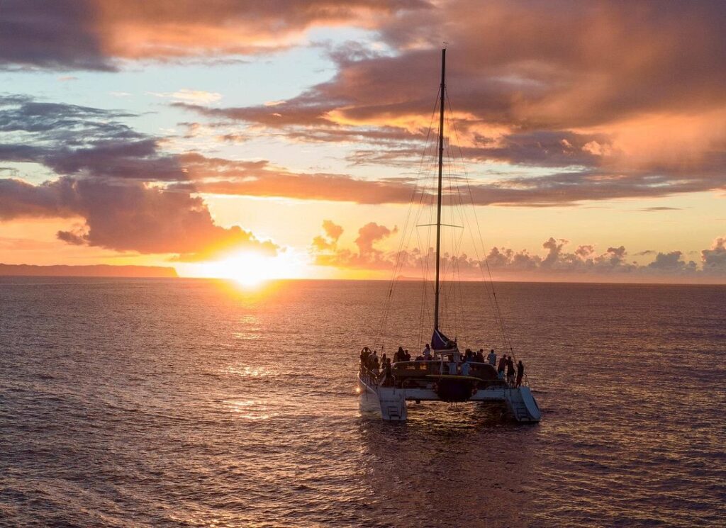 Leila Na Pali Sunset Dinner Sail