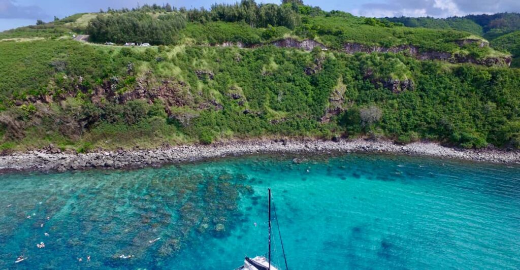 Maui: Snorkeling and Sailing Adventure with Buffet Lunch