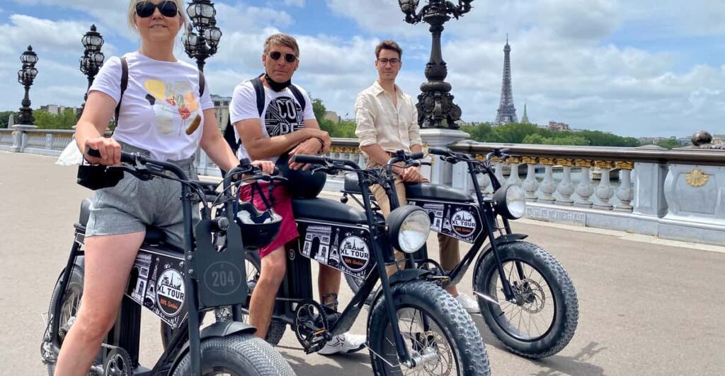 Paris: Guided City Tour by Electric Bike