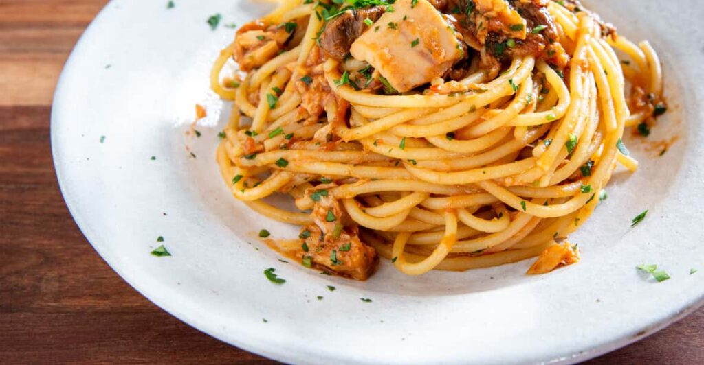 Rome: Trastevere Guided Food and Wine Tour with 20+ Tastings