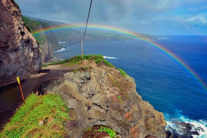 Road to Hana Adventure with Farm-to-Table Lunch in Hana