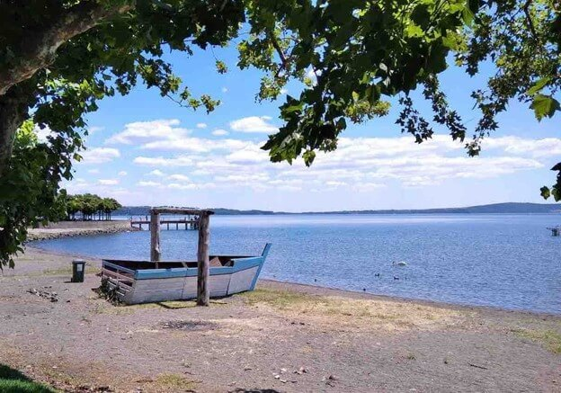 Lake Bracciano (Lago di Bracciano)