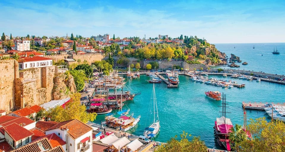 Antalya: Guided Old Town Tour with Boat Trip and Lunch