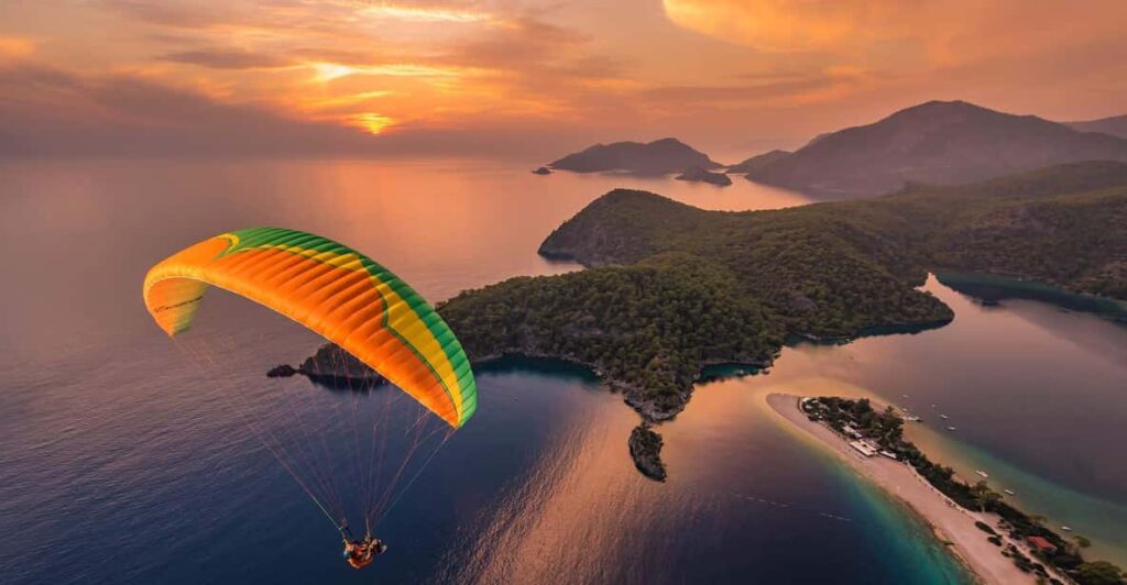 Fethiye: Tandem Paragliding Experience w/Hotel Pickup