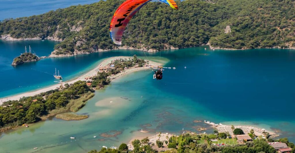 From Fethiye: Tandem Paragliding with Transfer
