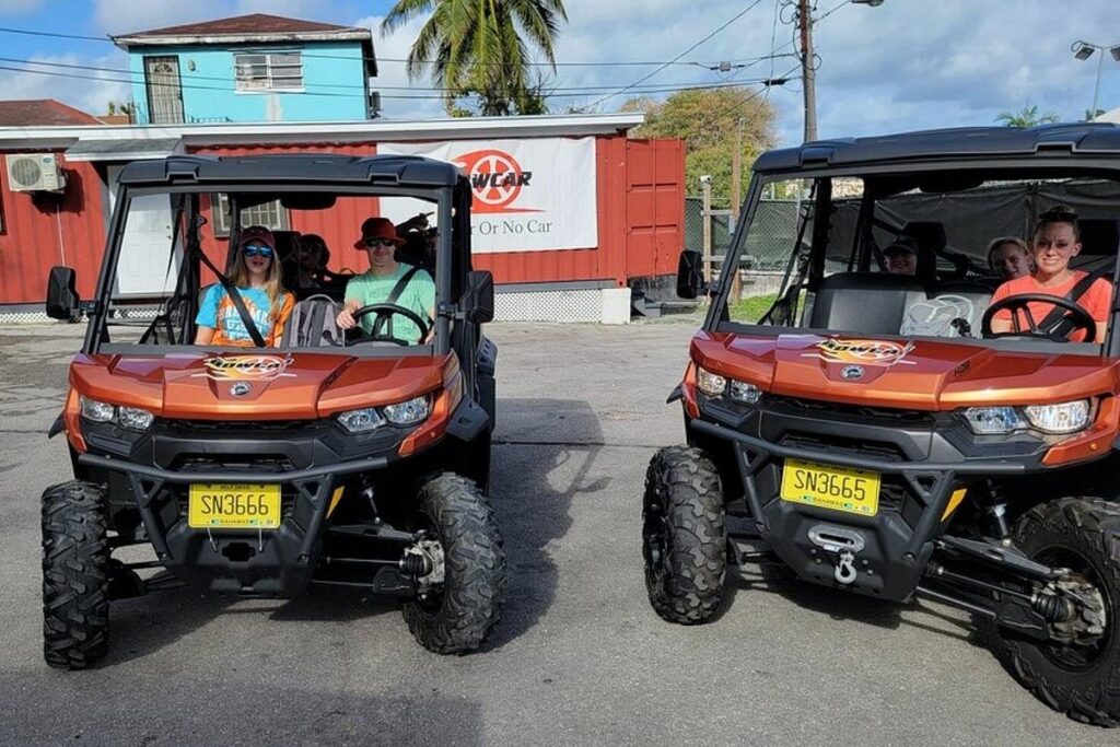 Nassau Narrated Jeep Tour with Full Bahamian Lunch and Drink