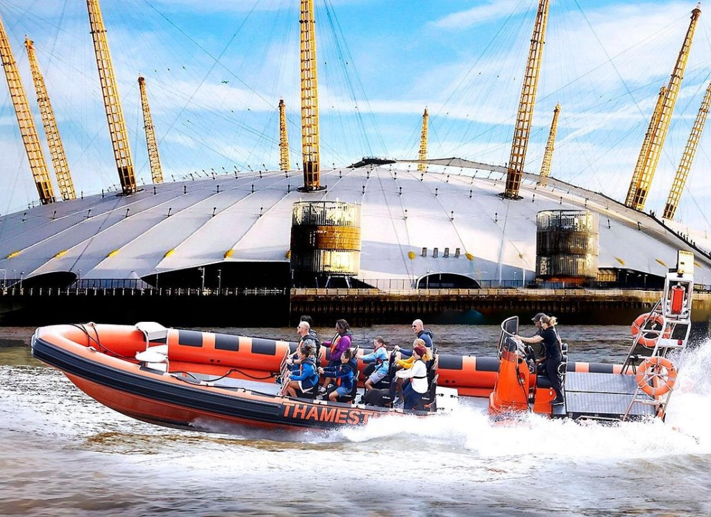 Iconic Sights of London: High-Speed Boat Trip