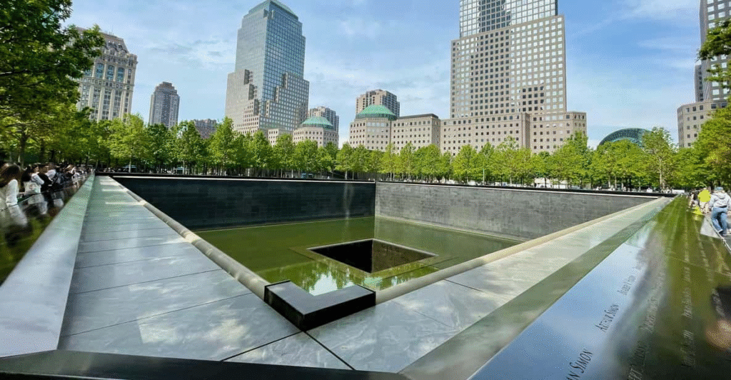 Ground Zero 9/11 Memorial Tour & Optional 9/11 Museum Ticket