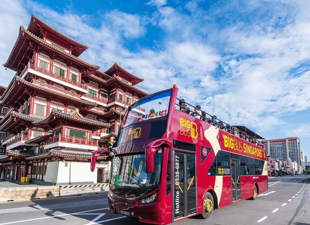 4 Best Singapore Hop-On Hop-Off Bus Tours (2025 Reviews)