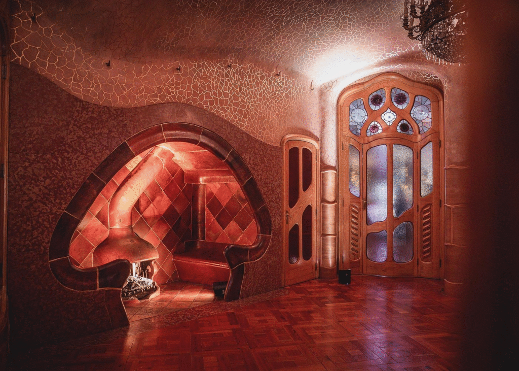 Hidden nooks with fireplaces in Casa Batlló